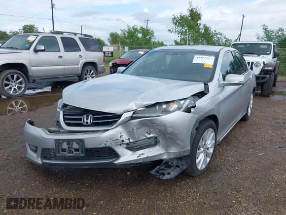 ✅ 2015 Honda Accord EX-L • VIN: 1HGCR3F86FA029850 • Lot: 43417117. Wystawiony na IAAI z przebiegiem 156 338 mil. Bezpłatny archiwum sprzedaży aukcyjnych z USA i szczegółowy raport historii pojazdu na DreamBid. Zdjęcie 6.