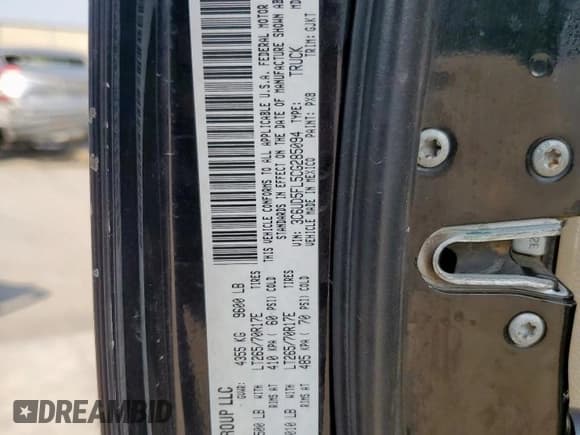 ✅ 2012 Ram 2500 Laramie • VIN: 3C6UD5FL5CG285094 • Lot: 69640555. Listed on Copart with 290,709 mi. Free auction sales archive from the USA and detailed vehicle history report at DreamBid. Image 12.