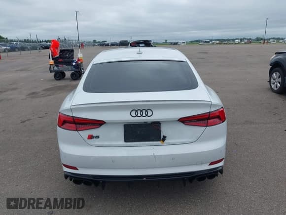 ✅ 2018 Audi S5 Sportback Premium Plus • VIN: WAUB4CF58JA010446 • Lot: 42612058. Wystawiony na IAAI z przebiegiem 49 249 mil. Bezpłatny archiwum sprzedaży aukcyjnych z USA i szczegółowy raport historii pojazdu na DreamBid. Zdjęcie 16.