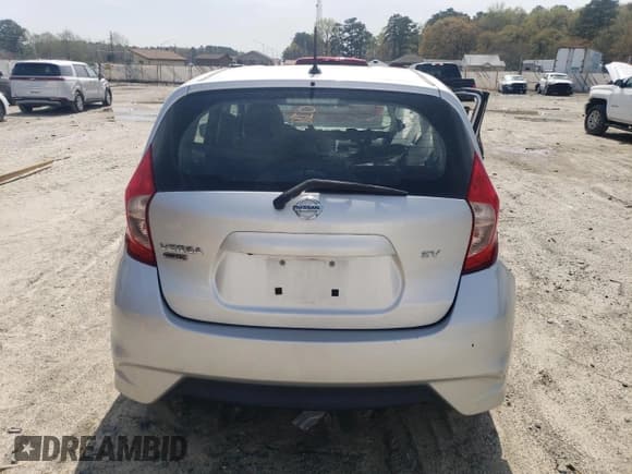 ✅ 2017 Nissan Note SV • VIN: 3N1CE2CP0HL368506 • Lot: 87071955. Wystawiony na Copart z przebiegiem Nie podano. Bezpłatny archiwum sprzedaży aukcyjnych z USA i szczegółowy raport historii pojazdu na DreamBid. Zdjęcie 6.
