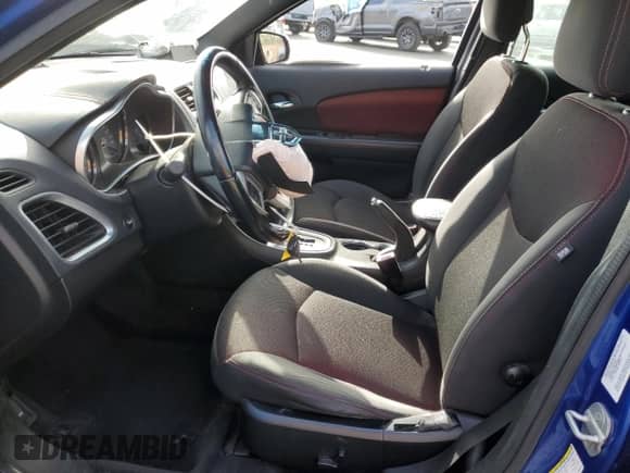 2012 Dodge Avenger SXT Plus с VIN 1C3CDZEG9CN285157, выставлен на аукционе Copart как лот 71519985 с пробегом 181 860 миль миль и Списание • Salvage title. История ставок и продаж доступна на DreamBid. Изображение 7.