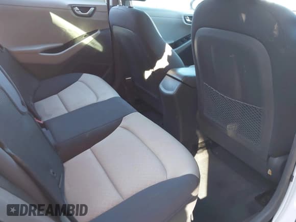 ✅ 2017 Hyundai Ioniq SEL • VIN: KMHC75LC9HU042534 • Lot: 40917465. Wystawiony na IAAI z przebiegiem 154 638 mil. Bezpłatny archiwum sprzedaży aukcyjnych z USA i szczegółowy raport historii pojazdu na DreamBid. Zdjęcie 8.