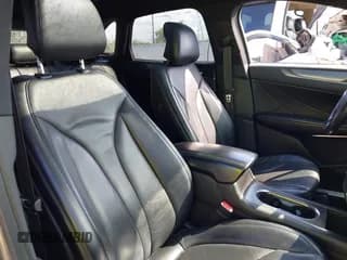 ✅ 2016 Lincoln MKC Select • VIN: 5LMCJ2C9XGUJ26796 • Lot: 43286513. Listed on IAAI with 117,723 mi. Free auction sales archive from the USA and detailed vehicle history report at DreamBid. Image 5.