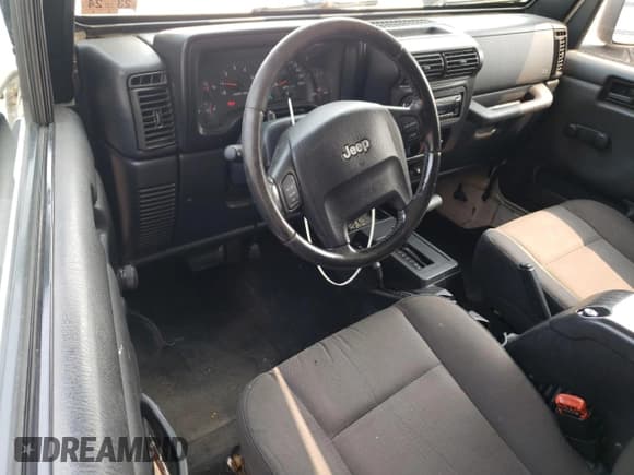 ✅ 2006 Jeep Wrangler Unlimited LWB • VIN: 1J4FA44S66P710265 • Lot: 67661105. Wystawiony na Copart z przebiegiem 151 206 mil. Bezpłatny archiwum sprzedaży aukcyjnych z USA i szczegółowy raport historii pojazdu na DreamBid. Zdjęcie 8.