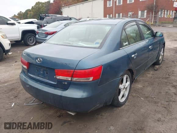 ✅ 2006 Hyundai Sonata GLS • VIN: 5NPEU46F56H026957 • Лот: 43574430. Опубликован ранее на IAAI с пробегом 355 440 миль. Бесплатный доступ к архиву аукционных продаж из США и подробный отчёт об истории автомобиля на DreamBid. Изображение 4.