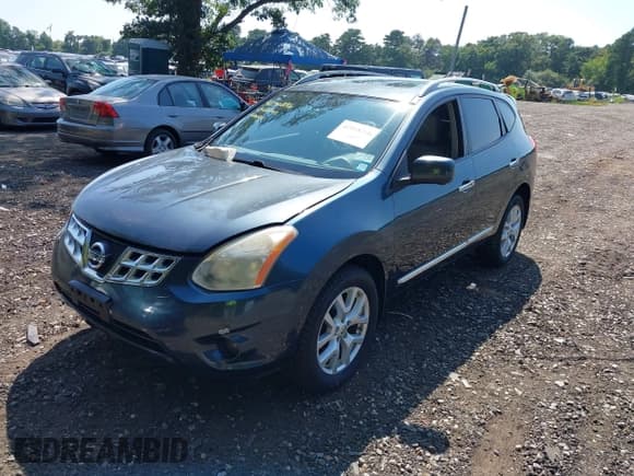 ✅ 2013 Nissan Rogue SV • VIN: JN8AS5MV0DW658135 • Lot: 42968316. Wystawiony na IAAI z przebiegiem 121 574 mil. Bezpłatny archiwum sprzedaży aukcyjnych z USA i szczegółowy raport historii pojazdu na DreamBid. Zdjęcie 2.