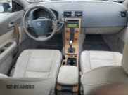 ✅ 2010 Volvo C70 • VIN: YV1672MC9AJ092284 • Lot: 90686745. Listed on Copart with 113,434 mi. Free auction sales archive from the USA and detailed vehicle history report at DreamBid. Image 8.