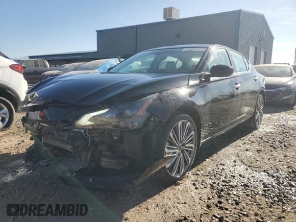 ✅ 2024 Nissan Altima SL • VIN: 1N4BL4EW0RN402742 • Lot: 92176395. Wystawiony na Copart z przebiegiem 35 699 mil. Bezpłatny archiwum sprzedaży aukcyjnych z USA i szczegółowy raport historii pojazdu na DreamBid. Zdjęcie 1.