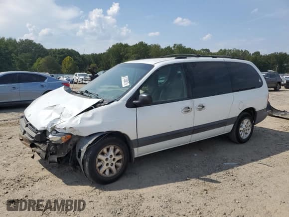 ✅ 2000 Dodge Caravan SE • VIN: 2B4GP44G0YR584617 • Lot: 81459815. Listed on Copart with 200,761 mi. Free auction sales archive from the USA and detailed vehicle history report at DreamBid. Image 1.