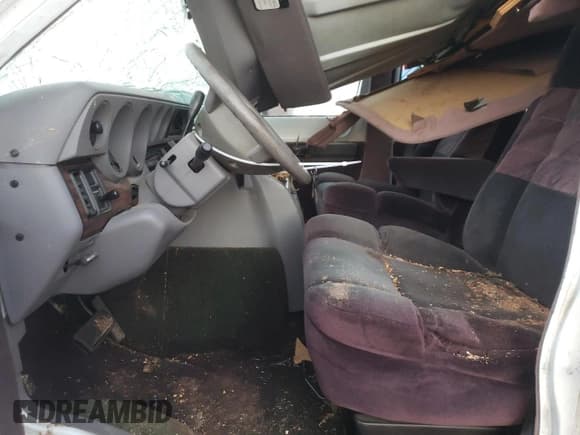 ✅ 1995 Dodge Cargo • VIN: 2B6HB21X2SK519609 • Lot: 76075104. Listed on Copart with 108,397 mi. Free auction sales archive from the USA and detailed vehicle history report at DreamBid. Image 7.