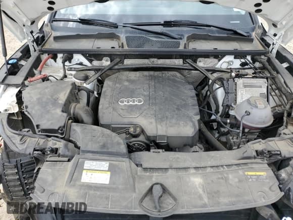 ✅ 2023 Audi Q5 Premium • VIN: WA1ABAFY8P2153381 • Lot: 62631785. Wystawiony na Copart z przebiegiem 52 111 mil. Bezpłatny archiwum sprzedaży aukcyjnych z USA i szczegółowy raport historii pojazdu na DreamBid. Zdjęcie 12.