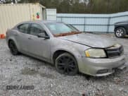 ✅ 2014 Dodge Avenger SE • VIN: 1C3CDZAB2EN187567 • Лот: 79853884. Опубликован ранее на Copart с пробегом 178 272 миль. Бесплатный доступ к архиву аукционных продаж из США и подробный отчёт об истории автомобиля на DreamBid. Изображение 4.