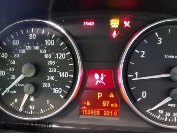 ✅ 2006 BMW 3 Series 325xi • VIN: WBAVD13596KV08615 • Lot: 42787778. Listed on IAAI with 153,928 mi. Free auction sales archive from the USA and detailed vehicle history report at DreamBid. Image 7.