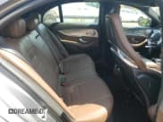 ✅ 2020 Mercedes-Benz E 63 S AMG • VIN: WDDZF8KB4LA703415 • Лот: 61904935. Опубликован ранее на Copart с пробегом 90 273 миль. Бесплатный доступ к архиву аукционных продаж из США и подробный отчёт об истории автомобиля на DreamBid. Изображение 10.