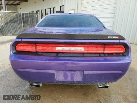 ✅ 2010 Dodge Challenger SRT-8 • VIN: 2B3CJ7DW3AH175746 • Lot: 78785274. Wystawiony na Copart z przebiegiem 41 723 mil. Bezpłatny archiwum sprzedaży aukcyjnych z USA i szczegółowy raport historii pojazdu na DreamBid. Zdjęcie 6.