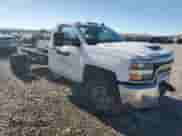 2018 Chevrolet Silverado 3500HD Work Truck with VIN 1GB3KYCY9JF198538, listed as a Copart auction lot 64634115 with 125,003 mi miles and Salvage title. Bid and sale history available at DreamBid. Image 4.