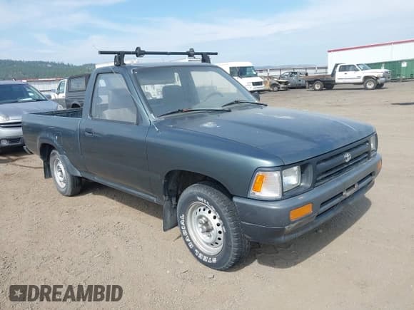 ✅ 1992 Toyota Pickup • VIN: JT4RN81A0N0091342 • Lot: 42886313. Wystawiony na IAAI z przebiegiem 118 836 mil. Bezpłatny archiwum sprzedaży aukcyjnych z USA i szczegółowy raport historii pojazdu na DreamBid. Zdjęcie 1.