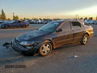 ✅ 1999 Honda Accord EX • VIN: JHMCG6677XC030605 • Lot: 96176315. Listed on Copart with 324,343 mi. Free auction sales archive from the USA and detailed vehicle history report at DreamBid. Image 1.