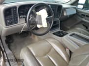 ✅ 2005 Chevrolet Silverado 2500HD LT • VIN: 1GCHK29255E277525 • Lot: 81820165. Listed on Copart with 116,723 mi. Free auction sales archive from the USA and detailed vehicle history report at DreamBid. Image 8.