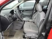 ✅ 2006 Saturn VUE • VIN: 5GZCZ23D76S856243 • Lot: 42906375. Wystawiony na Copart z przebiegiem 205 627 mil. Bezpłatny archiwum sprzedaży aukcyjnych z USA i szczegółowy raport historii pojazdu na DreamBid. Zdjęcie 7.