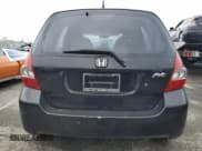 ✅ 2007 Honda Fit • VIN: JHMGD38457S012962 • Lot: 55927755. Wystawiony na Copart z przebiegiem 172 153 mil. Bezpłatny archiwum sprzedaży aukcyjnych z USA i szczegółowy raport historii pojazdu na DreamBid. Zdjęcie 6.