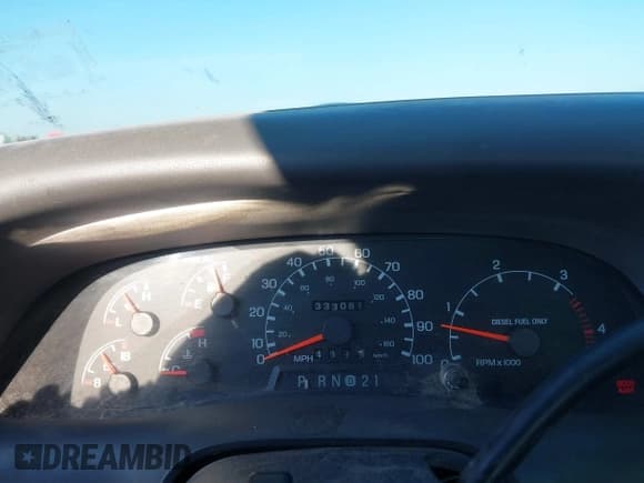 ✅ 1999 Ford F-250 XL • VIN: 1FTNW20F8XEA78401 • Lot: 43347971. Wystawiony na IAAI z przebiegiem 333 081 mil. Bezpłatny archiwum sprzedaży aukcyjnych z USA i szczegółowy raport historii pojazdu na DreamBid. Zdjęcie 7.