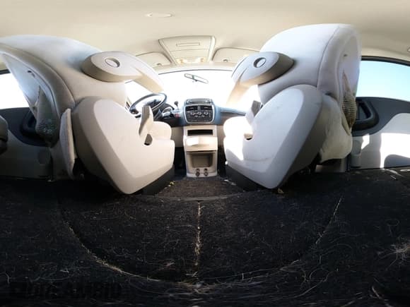 ✅ 2017 Dodge Grand Caravan SE • VIN: 2C4RDGBG2HR612880 • Lot: 43218794. Wystawiony na IAAI z przebiegiem 132 005 mil. Bezpłatny archiwum sprzedaży aukcyjnych z USA i szczegółowy raport historii pojazdu na DreamBid. Zdjęcie 18.