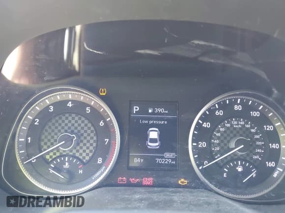 ✅ 2019 Hyundai Elantra SEL • VIN: 5NPD84LF6KH472226 • Lot: 42603796. Listed on IAAI with 70,229 mi. Free auction sales archive from the USA and detailed vehicle history report at DreamBid. Image 7.