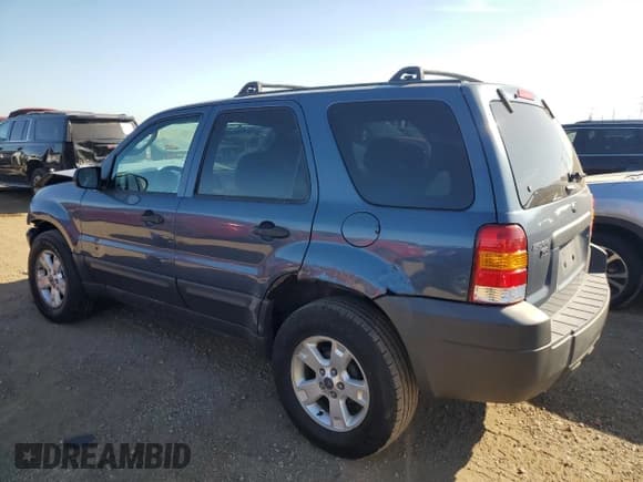 ✅ 2005 Ford Escape XLT • VIN: 1FMYU03135KA15501 • Лот: 84449655. Опубликован ранее на Copart с пробегом 127 265 миль. Бесплатный доступ к архиву аукционных продаж из США и подробный отчёт об истории автомобиля на DreamBid. Изображение 2.