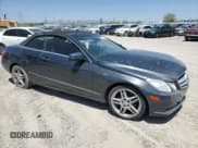 ✅ 2013 Mercedes-Benz E 350 • VIN: WDDKK5KF2DF217754 • Lot: 62713045. Listed on Copart with 117,925 mi. Free auction sales archive from the USA and detailed vehicle history report at DreamBid. Image 4.