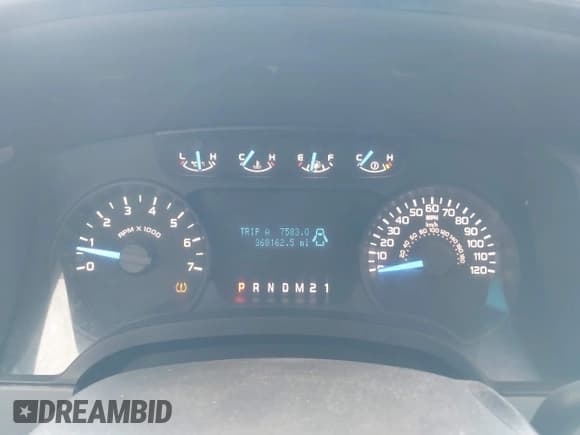 ✅ 2011 Ford F-150 XL • VIN: 1FTFW1EF6BFC15927 • Lot: 42001814. Wystawiony na IAAI z przebiegiem 368 162 mil. Bezpłatny archiwum sprzedaży aukcyjnych z USA i szczegółowy raport historii pojazdu na DreamBid. Zdjęcie 7.