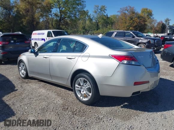 ✅ 2011 Acura TL • VIN: 19UUA8F28BA009081 • Lot: 43532033. Wystawiony na IAAI z przebiegiem 24 675 mil. Bezpłatny archiwum sprzedaży aukcyjnych z USA i szczegółowy raport historii pojazdu na DreamBid. Zdjęcie 3.