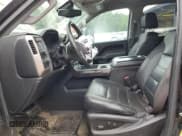 ✅ 2016 GMC Sierra 3500HD Denali • VIN: 1GT42YE81GF183831 • Lot: 66749934. Wystawiony na Copart z przebiegiem 163 349 mil. Bezpłatny archiwum sprzedaży aukcyjnych z USA i szczegółowy raport historii pojazdu na DreamBid. Zdjęcie 7.