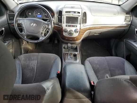 ✅ 2011 Hyundai Santa Fe SE • VIN: 5XYZH4AG5BG028411 • Lot: 92427205. Wystawiony na Copart z przebiegiem 184 175 mil. Bezpłatny archiwum sprzedaży aukcyjnych z USA i szczegółowy raport historii pojazdu na DreamBid. Zdjęcie 8.