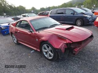 ✅ 2004 Ford Mustang GT Deluxe • VIN: 1FAFP42X74F138988 • Lot: 42721152. Wystawiony na IAAI z przebiegiem 212 174 mil. Bezpłatny archiwum sprzedaży aukcyjnych z USA i szczegółowy raport historii pojazdu na DreamBid. Zdjęcie 1.