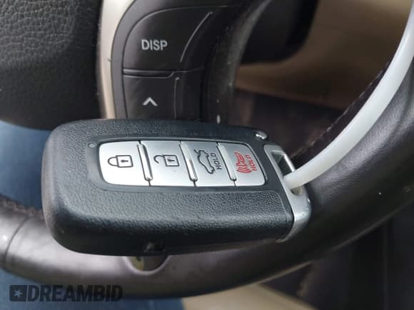 ✅ 2012 Hyundai Azera • VIN: KMHFH4JGXCA157065 • Лот: 43004523. Опубликован ранее на IAAI с пробегом 160 253 миль. Бесплатный доступ к архиву аукционных продаж из США и подробный отчёт об истории автомобиля на DreamBid. Изображение 11.