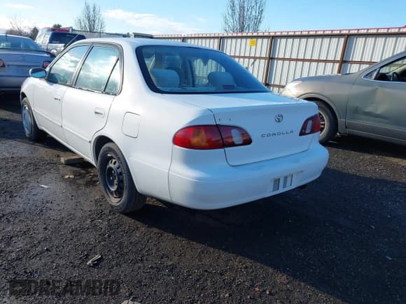 ✅ 1998 Toyota Corolla LE • VIN: 1NXBR18E8WZ034740 • Lot: 43764305. Listed on IAAI with Not provided. Free auction sales archive from the USA and detailed vehicle history report at DreamBid. Image 3.