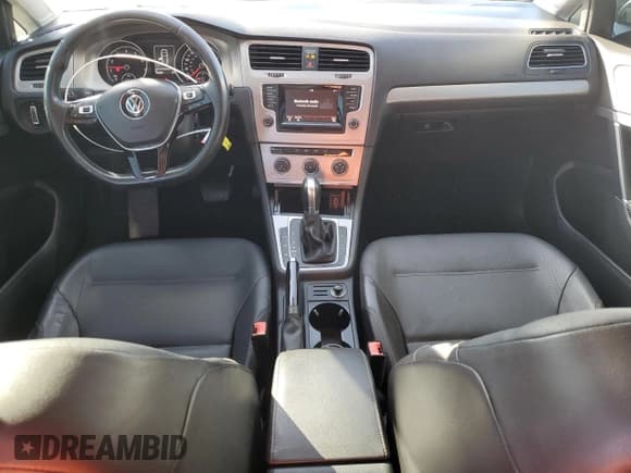 ✅ 2015 Volkswagen Golf TSI SE • VIN: 3VWC17AU7FM505881 • Lot: 90116475. Listed on Copart with 129,434 mi. Free auction sales archive from the USA and detailed vehicle history report at DreamBid. Image 8.