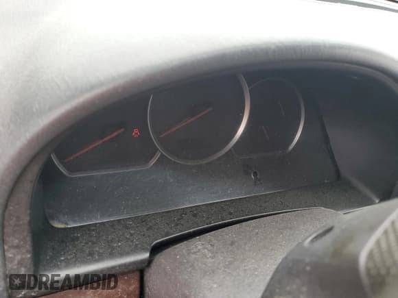 ✅ 2005 Suzuki XL7 LX • VIN: JS3TY92V254102114 • Lot: 84553135. Wystawiony na Copart z przebiegiem Nie podano. Bezpłatny archiwum sprzedaży aukcyjnych z USA i szczegółowy raport historii pojazdu na DreamBid. Zdjęcie 9.