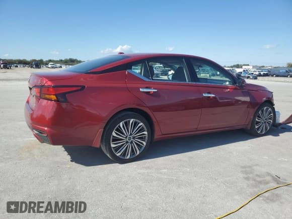 ✅ 2025 Nissan Altima SL • VIN: 1N4BL4EW3SN325323 • Lot: 87395385. Listed on Copart with 15,996 mi. Free auction sales archive from the USA and detailed vehicle history report at DreamBid. Image 3.