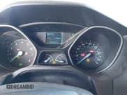 ✅ 2012 Ford Focus SE • VIN: 1FAHP3F28CL314058 • Lot: 43669288. Wystawiony na IAAI z przebiegiem 125 448 mil. Bezpłatny archiwum sprzedaży aukcyjnych z USA i szczegółowy raport historii pojazdu na DreamBid. Zdjęcie 7.