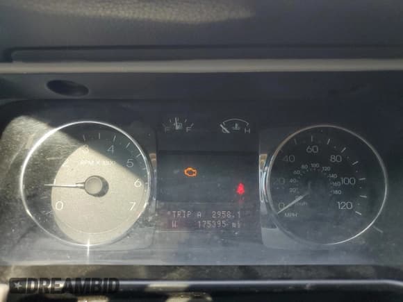 ✅ 2007 Lincoln MKZ • VIN: 3LNHM28TX7R653071 • Lot: 80404235. Wystawiony na Copart z przebiegiem 175 395 mil. Bezpłatny archiwum sprzedaży aukcyjnych z USA i szczegółowy raport historii pojazdu na DreamBid. Zdjęcie 9.