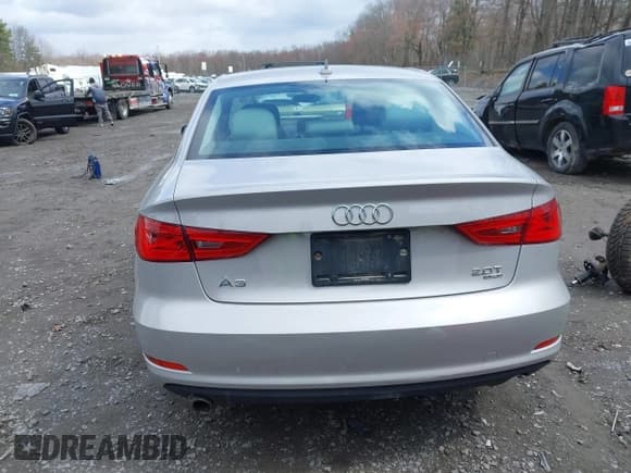 ✅ 2015 Audi A3 Premium Plus • VIN: WAUEFHFF9F1030113 • Lot: 41953949. Listed on IAAI with 98,755 mi. Free auction sales archive from the USA and detailed vehicle history report at DreamBid. Image 16.