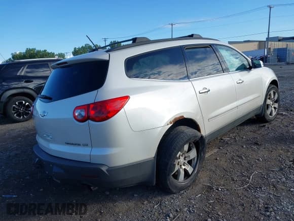 ✅ 2012 Chevrolet Traverse LTZ • VIN: 1GNKVLED2CJ232502 • Лот: 43072427. Опубликован ранее на IAAI с пробегом 134 848 миль. Бесплатный доступ к архиву аукционных продаж из США и подробный отчёт об истории автомобиля на DreamBid. Изображение 4.