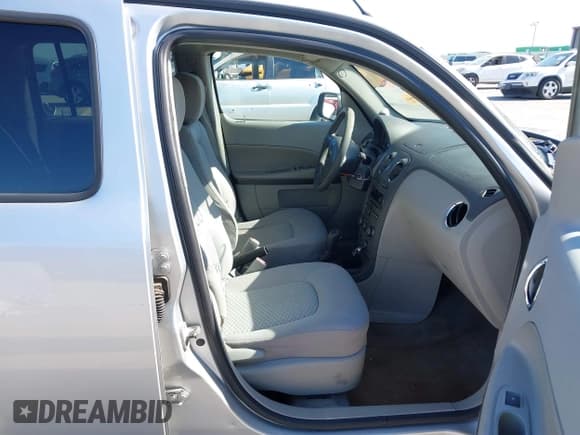 ✅ 2011 Chevrolet HHR LS • VIN: 3GNBAAFW1BS500727 • Lot: 40520339. Listed on IAAI with 144,429 mi. Free auction sales archive from the USA and detailed vehicle history report at DreamBid. Image 5.