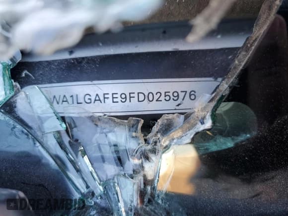 ✅ 2015 Audi Q7 Premium Plus • VIN: WA1LGAFE9FD025976 • Lot: 90424655. Wystawiony na Copart z przebiegiem Nie podano. Bezpłatny archiwum sprzedaży aukcyjnych z USA i szczegółowy raport historii pojazdu na DreamBid. Zdjęcie 12.