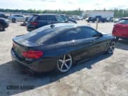 ✅ 2018 BMW 4 Series 440i • VIN: WBA4J5C59JBF07455 • Lot: 43597969. Wystawiony na IAAI z przebiegiem 77 355 mil. Bezpłatny archiwum sprzedaży aukcyjnych z USA i szczegółowy raport historii pojazdu na DreamBid. Zdjęcie 4.
