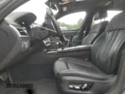 ✅ 2022 BMW 7 Series 750i xDrive • VIN: WBA7U2C01NCK70139 • Lot: 61612135. Wystawiony na Copart z przebiegiem 91 629 mil. Bezpłatny archiwum sprzedaży aukcyjnych z USA i szczegółowy raport historii pojazdu na DreamBid. Zdjęcie 7.