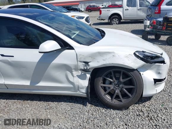 ✅ 2022 Tesla Model 3 Long Range • VIN: 5YJ3E1EB6NF110719 • Lot: 42172421. Wystawiony na IAAI z przebiegiem 44 772 mil. Bezpłatny archiwum sprzedaży aukcyjnych z USA i szczegółowy raport historii pojazdu na DreamBid. Zdjęcie 6.