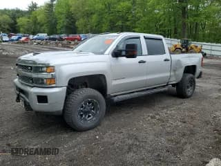 ✅ 2019 Chevrolet Silverado 2500HD Work Truck • VIN: 1GC1KREY3KF159502 • Lot: 56589035. Wystawiony na Copart z przebiegiem Nie podano. Bezpłatny archiwum sprzedaży aukcyjnych z USA i szczegółowy raport historii pojazdu na DreamBid. Zdjęcie 1.